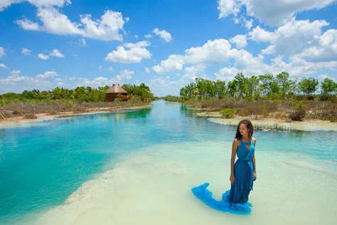 Los Rápidos de Bacalar y cenote azul dede Cancún, Costa Mujeres, Playa del Carmen, Riviera Maya y Tulum