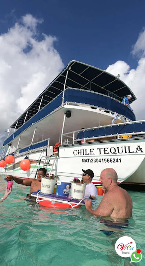 disfrute el tour a cozumel desde cancún abordo de un catamarán con snorkel en el cielo, comida y barra libre, 5 horas