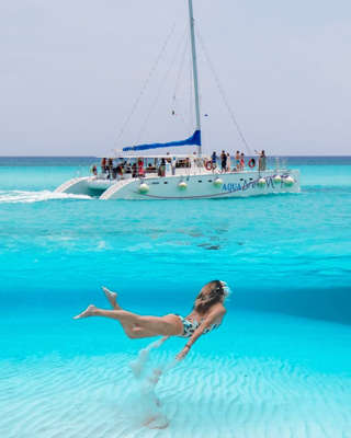 2025 tour económico a Cozumel en Catamarán todo incluido