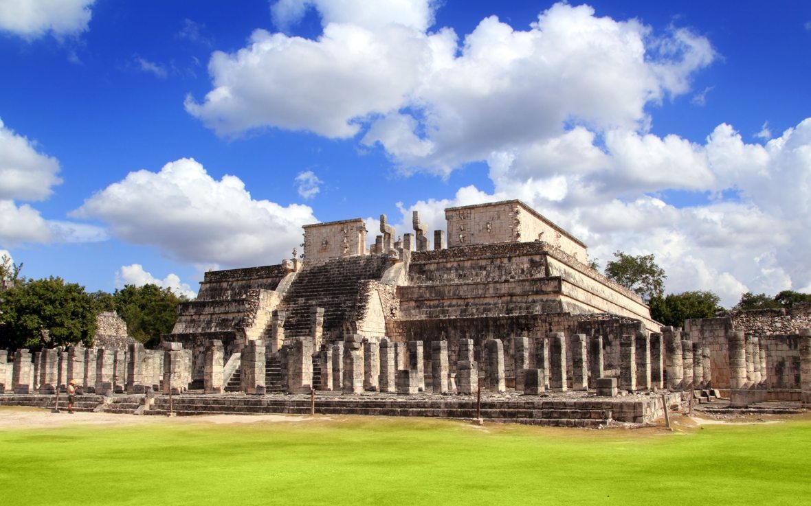 El Templo de los Guerrero en Chichen Itzá - Cancún