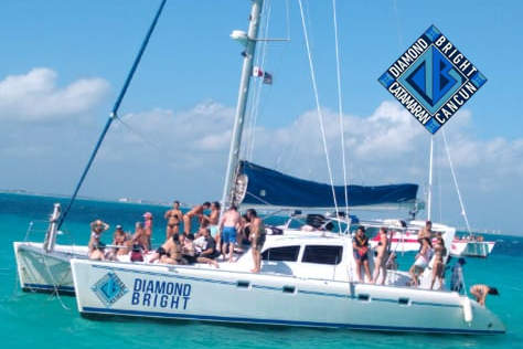 2025 Tours en Cacun a Isla Mujeres en Catamaran